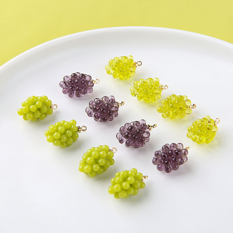6 Breloques en résine en forme - Resin Art Notes avis et prix